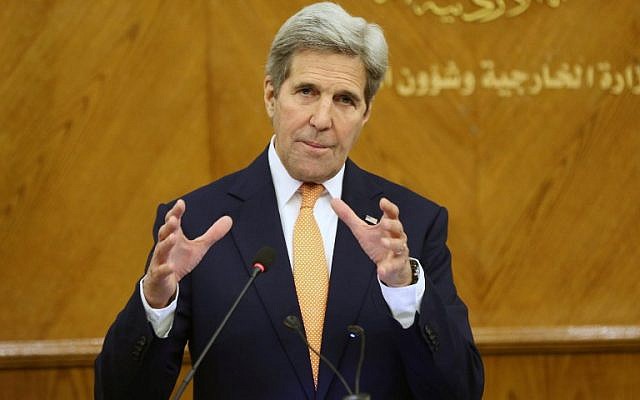 US Secretary of State John Kerry speaks during a joint press conference with Jordanian Foreign Minister following a meeting in the Jordanian capital Amman on February 21, 2016. (AFP / KHALIL MAZRAAWI)