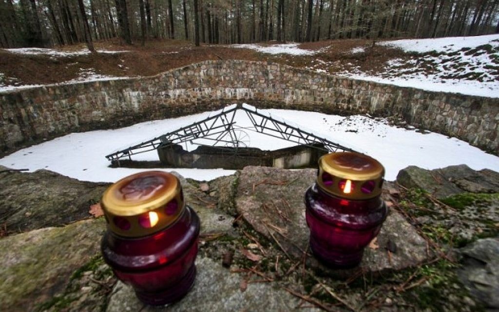 A memorial to the 70,000 Jews of Vilnius and its environs killed by Nazis and their accomplices during World War II, Vilnius, Lithuania, February 16, 2016. (AFP/Petras Malukas)