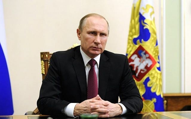 Russian President Vladimir Putin delivers an address on the US and Russia's agreement to enforce ceasefire in Syria in his office near Moscow on February 22, 2016. (AFP / SPUTNIK / MICHAEL KLIMENTYEV) Russian President Vladimir Putin delivers an address on the US and Russia's agreement to enforce ceasefire in Syria in his office near Moscow on February 22, 2016. (AFP / SPUTNIK / MICHAEL KLIMENTYEV)