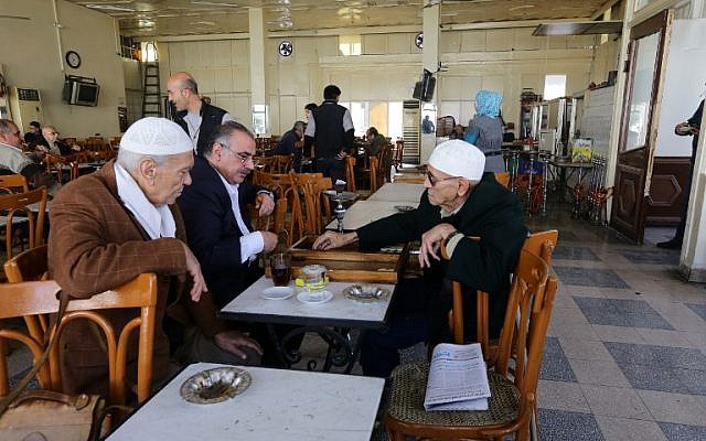 Syrian men play backgammon at a cafe in the capital Damascus, on February 27, 2016, as the first major ceasefire of the five-year war takes hold and an international task force prepares to begin monitoring the landmark truce. (AFP/LOUAI BESHARA) Syrian men play backgammon at a cafe in the capital Damascus, on February 27, 2016, as the first major ceasefire of the five-year war takes hold and an international task force prepares to begin monitoring the landmark truce. (AFP/LOUAI BESHARA)