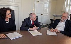UK Labour Party chair Jeremy Corbyn meeting with Board of Deputies President Jonathan Arkush and Chief Executive Gillian Merron, February 9, 2016. (courtesy)