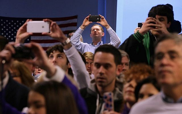 Campaign volunteers cheer and take photographs of Republican presidential candidate, Sen. Marco Rubio (R-FL) while he visits at his campaign headquarters February 8, 2016 in Manchester, New Hampshire. (Chip Somodevilla/Getty Images/AFP) Campaign volunteers cheer and take photographs of Republican presidential candidate, Sen. Marco Rubio (R-FL) while he visits at his campaign headquarters February 8, 2016 in Manchester, New Hampshire. (Chip Somodevilla/Getty Images/AFP)