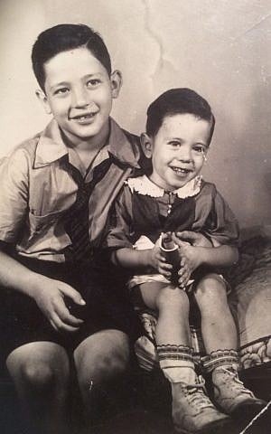 Larry Sanders poses for a photographer with his younger brother Bernie in this undated image provided by Larry Sanders (Sanders Family via AP)