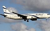 An El Al Boeing 737-800 on approach to Amsterdam's Schiphol Airport in 2012. (Andre Wadman/Wikipedia/GFDL 1.2)