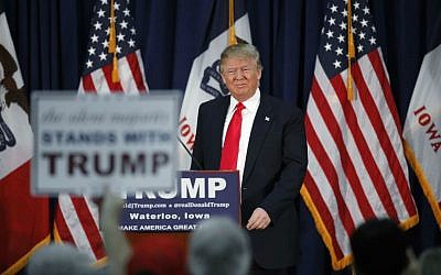 Republican presidential candidate Donald Trump speaks during a campaign event, Monday, Feb. 1, 2016 in Waterloo, Iowa. (AP Photo/Paul Sancya)