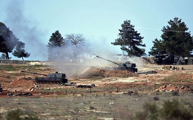 Turkish artillery fire from the border toward northern Syria, in Kilis, Turkey on Feb. 16, 2016. (AP Photo/Halit Onur Sandal) Turkish artillery fire from the border toward northern Syria, in Kilis, Turkey on Feb. 16, 2016. (AP Photo/Halit Onur Sandal)
