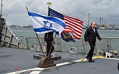 Defense Minister Moshe Ya'alon attends the joint US-Israeli Juniper Cobra drill in Haifa on February 22, 2016. (Ariel Harmoni/Defense Ministry)