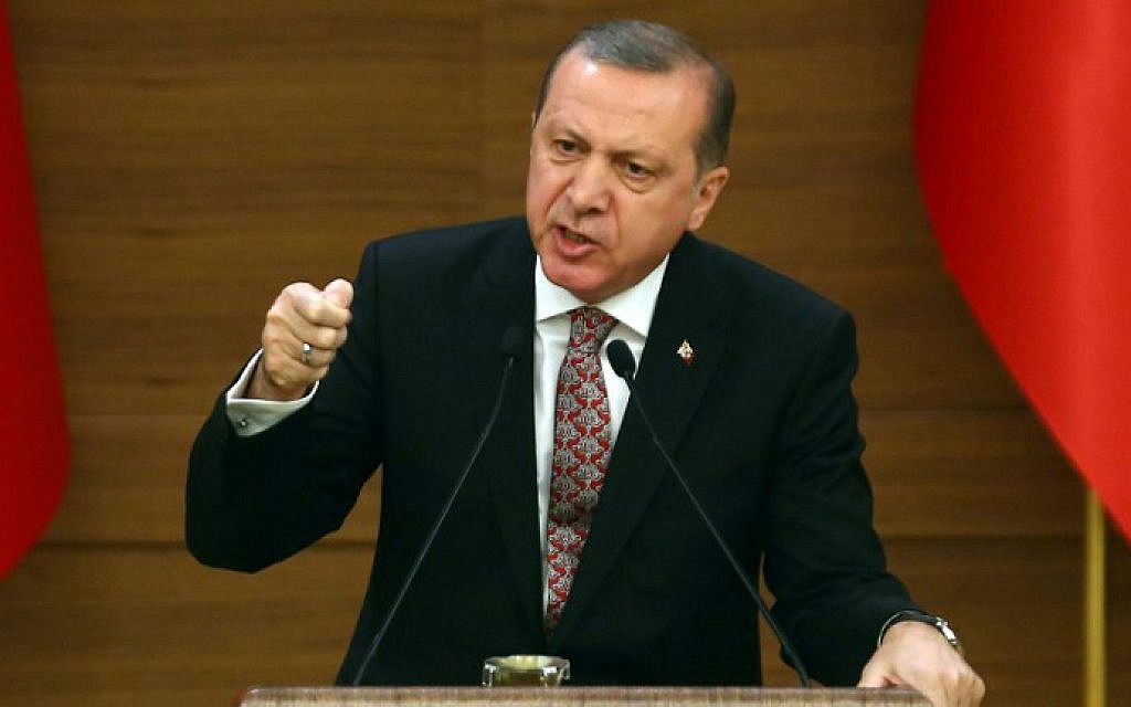Turkey's President Recep Tayyip Erdogan attends the monthly Mukhtars meeting (local administrators) at the Presidential Complex in Ankara on February 10, 2016. (ADEM ALTAN / AFP)