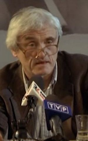 Poland-born Jewish American historian Jan Tomasz Gross speaks to Polish media on August 28, 2015. (screen capture: YouTube) Poland-born Jewish American historian Jan Tomasz Gross speaks to Polish media on August 28, 2015. (screen capture: YouTube)