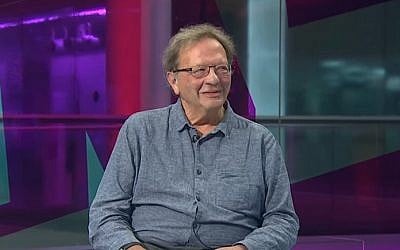 Larry Sanders, the brother of Democratic presidential hopeful Bernie Sanders, talks to British TV about his sibling on August 31, 2015. (screen capture: YouTube)