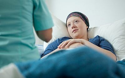 Illustrative photo of a doctor with a cancer patient (via Shutterstock)