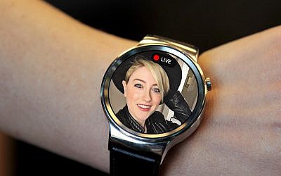 A Glide video chat on an Android Wear watch (Courtesy)