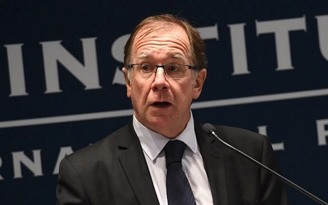 New Zealand's Foreign Minister Murray McCully speaks to the Lowy Institute in Sydney on March 15, 2016. (AFP/WILLIAM WEST) New Zealand's Foreign Minister Murray McCully speaks to the Lowy Institute in Sydney on March 15, 2016. (AFP/WILLIAM WEST)