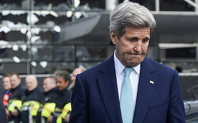 US Secretary of State John Kerry attends a ceremony at the Brussels National Airport to pay tribute to the victims of the terrorist attacks on March 25, 2016 in Zaventem. (AFP/BELGA/FREDERIC SIERAKOWSKI)