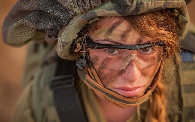 A soldier from the Lions of the Jordan Battalion participates in an exercise on June 8, 2015. (IDF Spokesperson's Unit/Flickr)