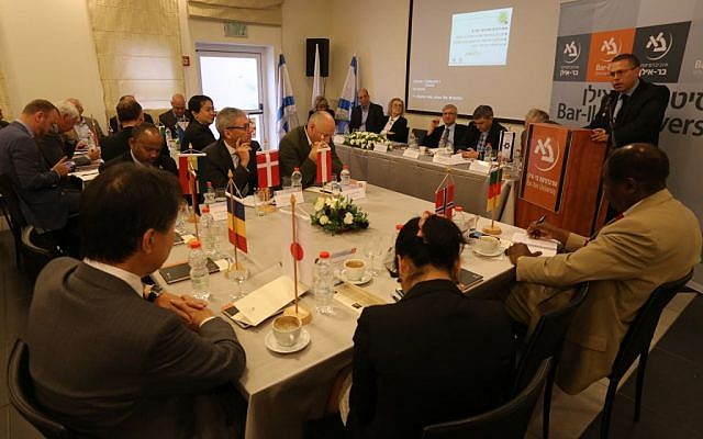 Public Security and Public Diplomacy Minister Gilad Erdan addressing foreign diplomats at Bar-Ilan University, March 22, 2016. (Yoni Reif) Public Security and Public Diplomacy Minister Gilad Erdan addressing foreign diplomats at Bar-Ilan University, March 22, 2016. (Yoni Reif)