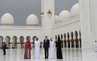 U.S. Vice President Joe Biden visits the Sheikh Zayed Grand Mosque in Abu Dhabi, United Arab Emirates, Monday, March 7, 2016. (AP Photo/Kamran Jebreili)