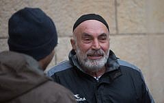 Left-wing activist Ezra Nawi at the Jerusalem District Court after his release from detention on January 25, 2016 (Yonatan Sindel/Flash90)