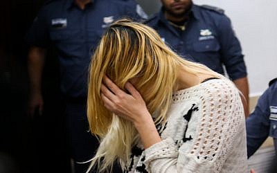 Shiri Sobol at a court hearing at the Tel Aviv Magistrate's Court on February 19, 2016 (Flash90)