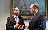 US Secretary of Defense Ashton Carter, left, speaks with Moshe Yaalon at the Pentagon on March 14, 2016. (Ariel Hermoni/Ministry of Defense)