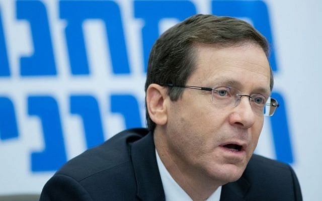 Opposition leader Isaac Herzog leads a Zionist Union list meeting at the Knesset on March 28, 2016. (Yonatan Sindel/Flash90) Opposition leader Isaac Herzog leads a Zionist Union list meeting at the Knesset on March 28, 2016. (Yonatan Sindel/Flash90)