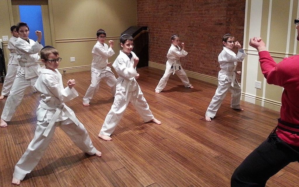 Mordechai Genut, founder of Frum Karate, instructing some beginners’ students. (Courtesy of Mordechai Genut) Mordechai Genut, founder of Frum Karate, instructing some beginners’ students. (Courtesy of Mordechai Genut)