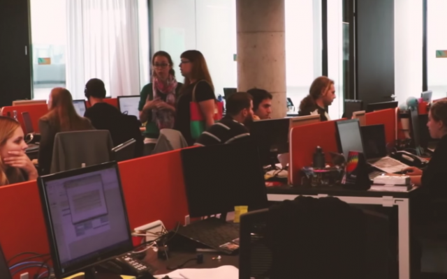 Inneractive's office at work (YouTube screenshot)