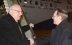 President Reuven Rivlin arrives in Moscow on Tuesday, March 15, 2016 (Mark Nyman/GPO)