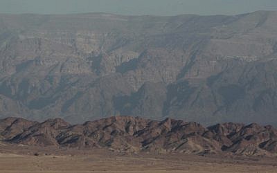 Jordan's Mountains of Edom as seen from Israel, file photo (Nati Shohat/Flash90)