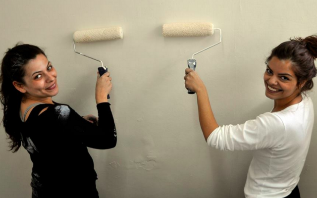 Still looking for a good deed to do? House painters are needed in Hadera. (Courtesy Good Deeds Day 2016) Still looking for a good deed to do? House painters are needed in Hadera. (Courtesy Good Deeds Day 2016)