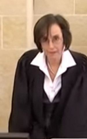Judge Dita Proginin oversees the lawsuit brought by Menny Naftali against Sara Netanyahu in early 2016. (screen capture: YouTube)