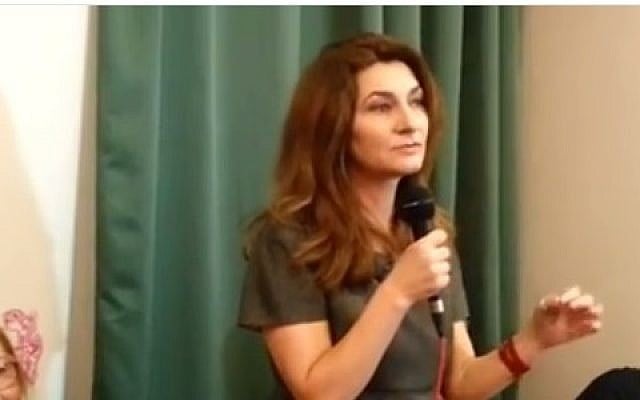 Romanian journalist Oana Stanciulescu on March 8, 2016. (Screen capture: YouTube)
