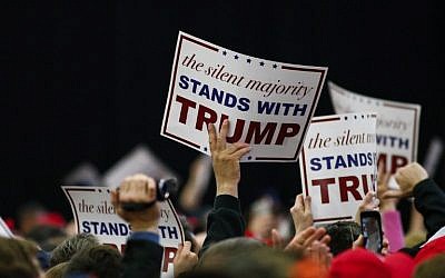 Supporters cheer as US Republican presidential candidate Donald Trump addresses a rally in Bethpage, Long Island, New York on April 6, 2016. (AFP PHOTO/KENA BETANCUR) Supporters cheer as US Republican presidential candidate Donald Trump addresses a rally in Bethpage, Long Island, New York on April 6, 2016. (AFP PHOTO/KENA BETANCUR)
