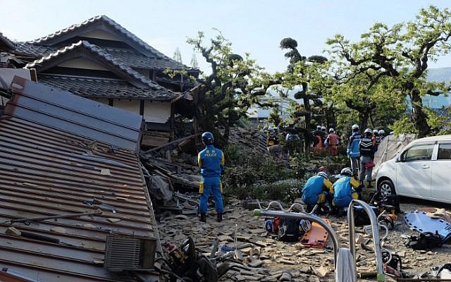 Policemen prepare for a rescue mission in Mashiki, Kumamoto prefecture, on April 16, 2016, after a powerful earthquake hit southern Japan. (AFP/Kazuhiro Nogi) Policemen prepare for a rescue mission in Mashiki, Kumamoto prefecture, on April 16, 2016, after a powerful earthquake hit southern Japan. (AFP/Kazuhiro Nogi)