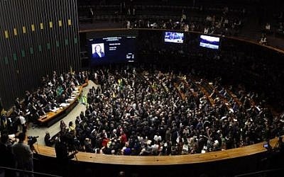 Brazil's lower house of Congress in Brasilia votes on April 17, 2016 on whether the impeachment of President Dilma Rousseff will move forward. (AFP PHOTO / EVARISTO SA)