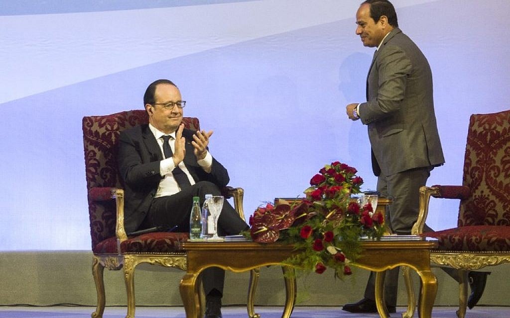 Egyptian president Abdel-Fattah el-Sissi (R) and his French counterpart Francois Hollande attend the opening session the French-Egyptian Economic forum in Cairo on April 18, 2016. (AFP PHOTO / KHALED DESOUKI) Egyptian president Abdel-Fattah el-Sissi (R) and his French counterpart Francois Hollande attend the opening session the French-Egyptian Economic forum in Cairo on April 18, 2016. (AFP PHOTO / KHALED DESOUKI)