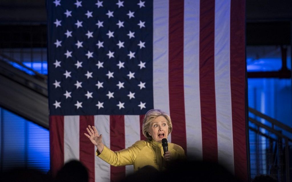 Democratic presidential candidate Hillary Clinton holds a Latino organizing event on April 9, 2016 while campaigning in the Brooklyn Borough of New York City (Andrew Renneisen/Getty Images/AFP)