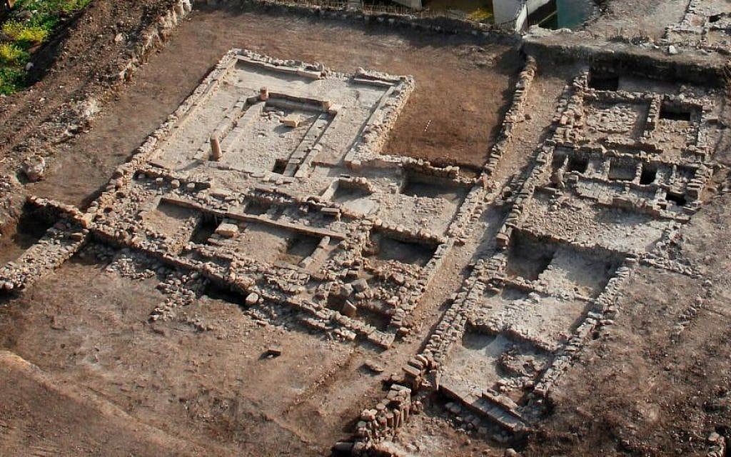 An aerial view of the Magdala synagogue uncovered in excavations conducted by the Israel Antiquities Authority. (Skyview Company, courtesy of the Israel Antiquities Authority)