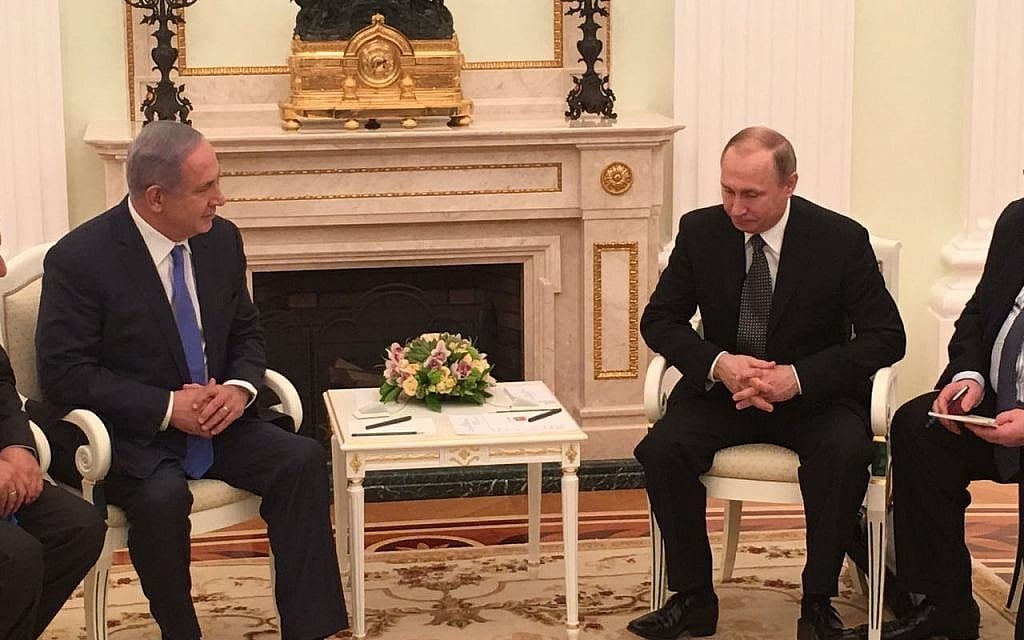Prime Minister Benjamin Netanyahu meets with Russian President Vladimir Putin in Moscow on April 21, 2016 (Courtesy)