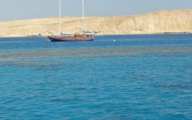 An Egyptian boat traversing the Strait of Tiran in 2011. (CC BY Don Toofee, Flickr) An Egyptian boat traversing the Strait of Tiran in 2011. (CC BY Don Toofee, Flickr)