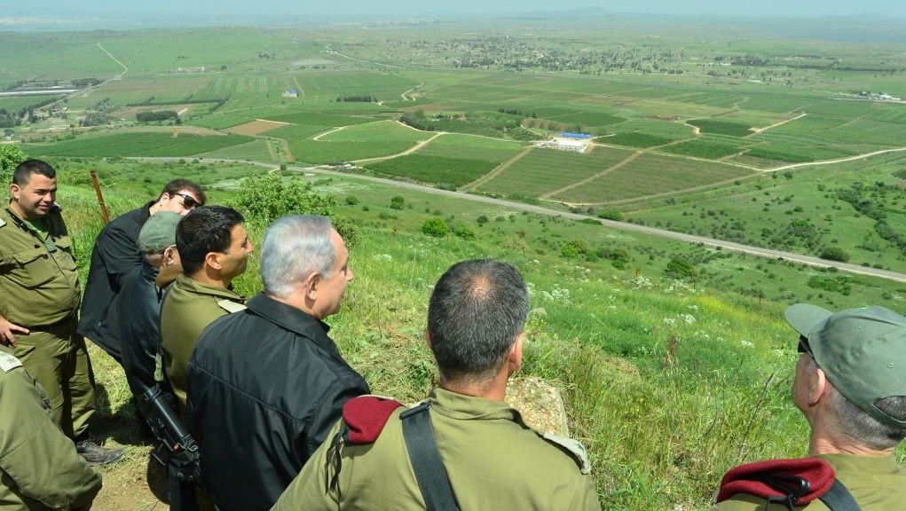 Benjamin Netanyahu seen during a security and defense tour in the Golan Heights, near the Northern Israeli border with Syria. April 11, 2016. (Kobi Gideon/GPO) Benjamin Netanyahu seen during a security and defense tour in the Golan Heights, near the Northern Israeli border with Syria. April 11, 2016. (Kobi Gideon/GPO)