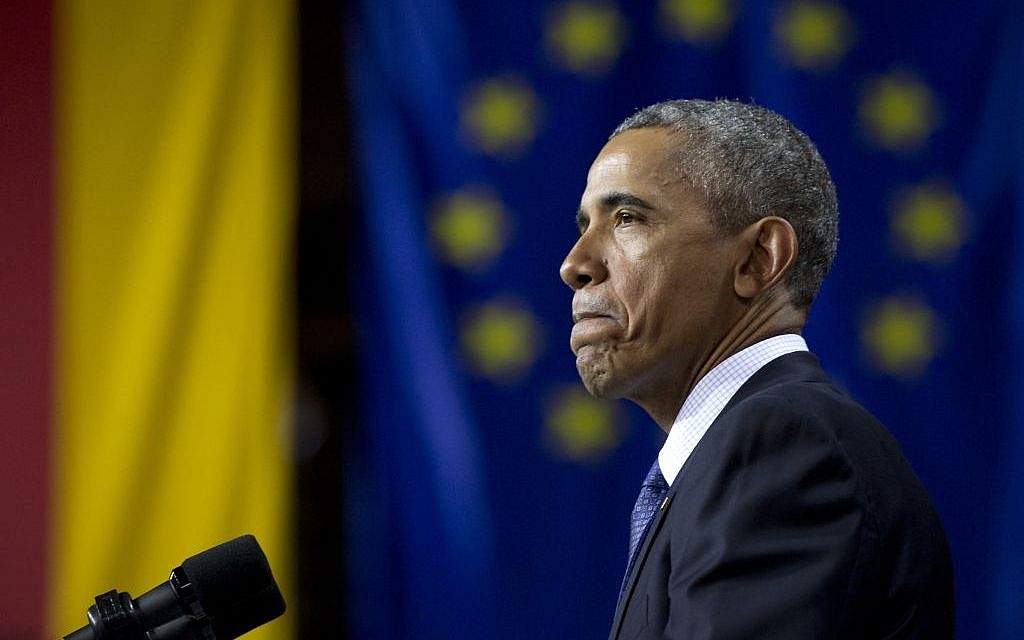 US President Barack Obama speaks in front of the European Union Flag at the Hannover Messe Trade Fair in Hannover, Germany, Monday April 25, 2016. Obama is on a two-day official visit to Germany. (AP Photo/Carolyn Kaster)