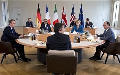 British Prime Minister David Cameron, US. President Barack Obama, Italian Prime Minister Matteo Renzi, German Chancellor Angela Merkel, and French President Francois Hollande, meet at Schloss Herrenhausen in Hannover, Germany, April 25, 2016. (AP Photo/Carolyn Kaster) British Prime Minister David Cameron, US. President Barack Obama, Italian Prime Minister Matteo Renzi, German Chancellor Angela Merkel, and French President Francois Hollande, meet at Schloss Herrenhausen in Hannover, Germany, April 25, 2016. (AP Photo/Carolyn Kaster)