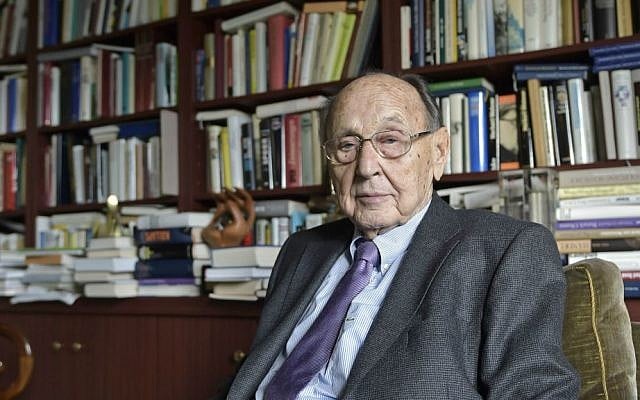 In this Nov. 6, 2014 file photo former German foreign minister Hans-Dietrich Genscher poses for the photographer at his home in Wachtberg, Germany. (AP Photo/Martin Meissner, File) In this Nov. 6, 2014 file photo former German foreign minister Hans-Dietrich Genscher poses for the photographer at his home in Wachtberg, Germany. (AP Photo/Martin Meissner, File)
