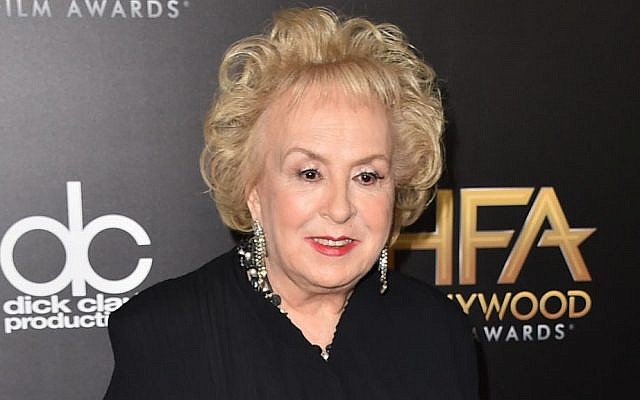Doris Roberts arrives at the Hollywood Film Awards in Beverly Hills, California on Nov. 1, 2015. (Jordan Strauss/Invision/AP, File) Doris Roberts arrives at the Hollywood Film Awards in Beverly Hills, California on Nov. 1, 2015. (Jordan Strauss/Invision/AP, File)