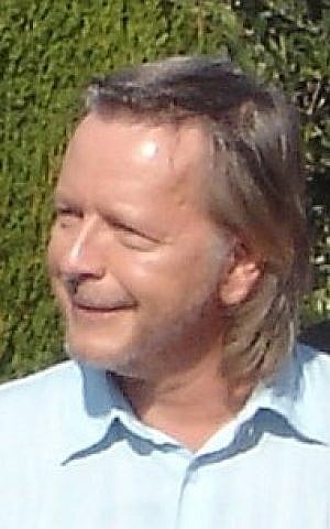 French singer-songwriter Renaud Sechan. (Wikimedia Public Domain)