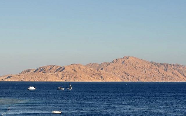 Tiran Island in the Gulf of Aqaba. (CC BY 3.0/Wikipedia/Marc Ryckaert) Tiran Island in the Gulf of Aqaba. (CC BY 3.0/Wikipedia/Marc Ryckaert)