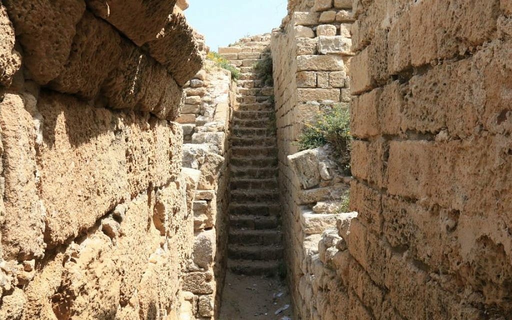 A staircase in the well-preserved ancient citadel (Shmuel Bar-Am)