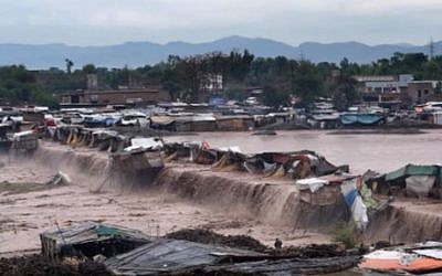 Screen capture of BBC report on mudslides in Pakistan that claimed the lives of an estimated 30 people, April 6, 2016. (BBC/YouTube screen capture)