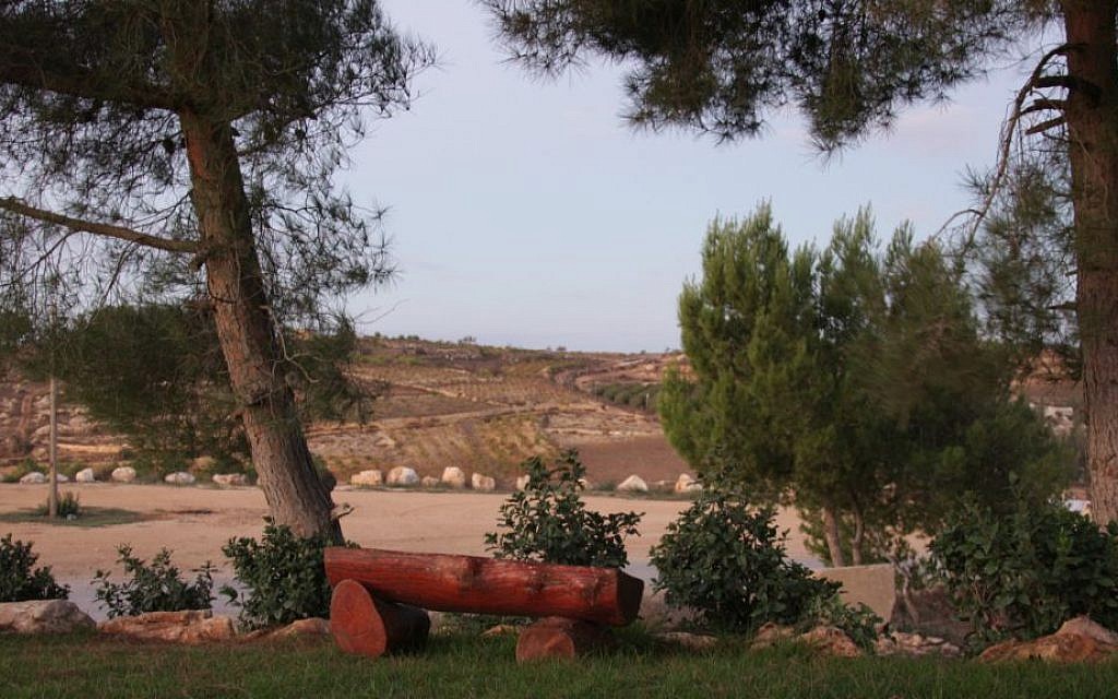 Early morning in Kfar Etzion (Shmuel Bar-Am)